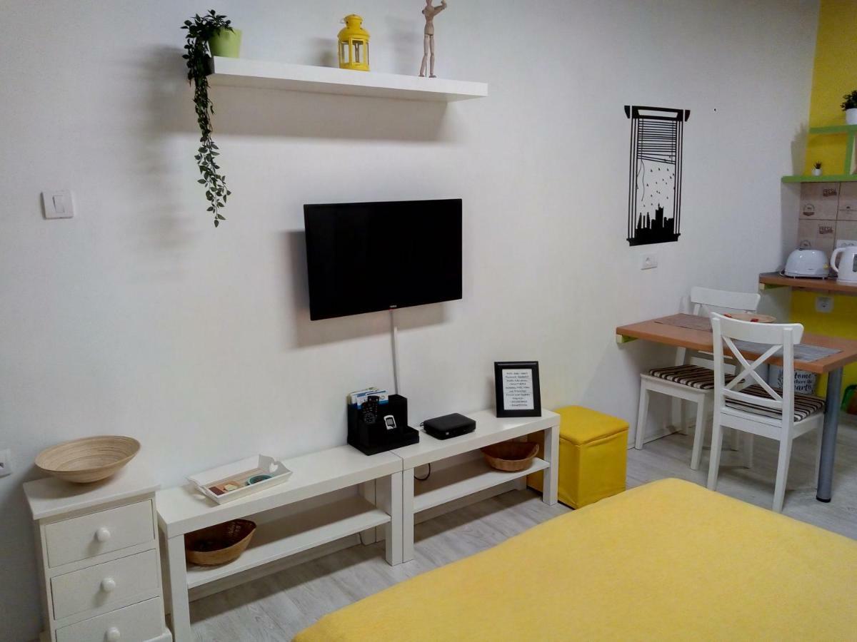 Studio Jolie Daire Novi Sad Dış mekan fotoğraf